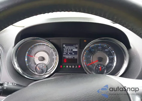 2013 Chrysler Town & Country Touring z USA, uszkodzony, nr VIN 2C4RC1BG2DR777712